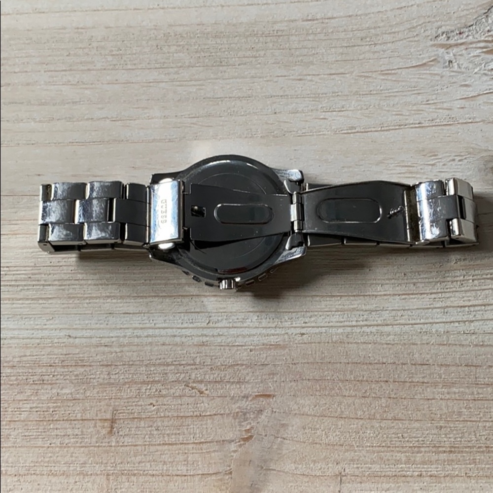 chunky border guess watch. - Picture 3 of 4